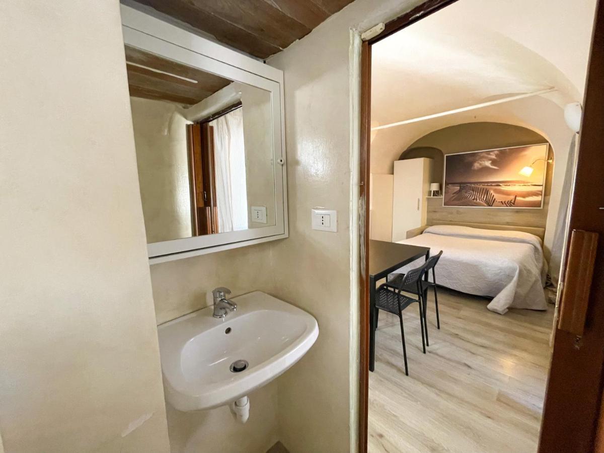 Monolocale A 50 Metri Dal Mare Appartement Celle Ligure Buitenkant foto